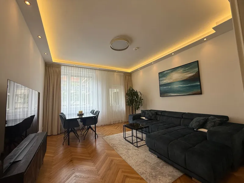 Befristete lichtdurchflutete 3 Zimmer Wohnung in Berlin Friedenau — photo 1